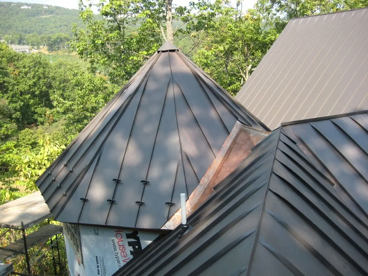 Professional Roof Tarp Installation by Craftsman Roofing in Oddie Boulevard